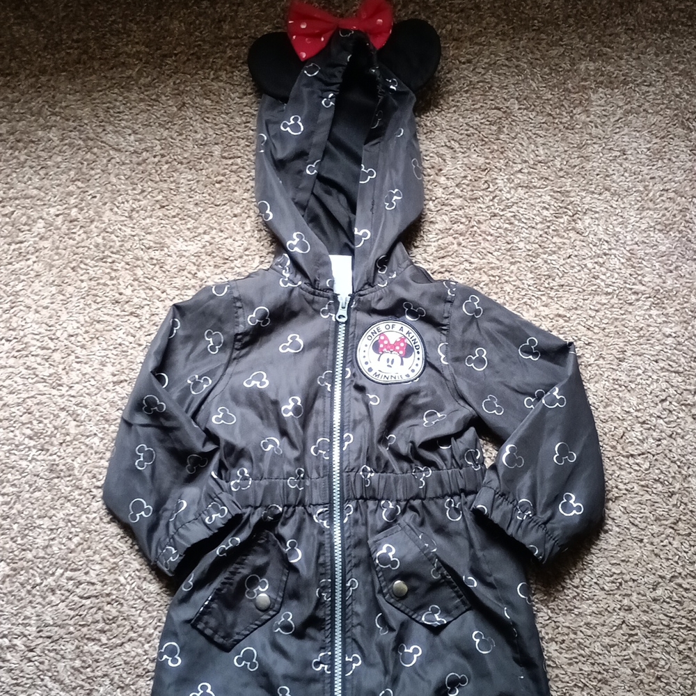 Disney Junior lightweight jacket size 3T girls Black